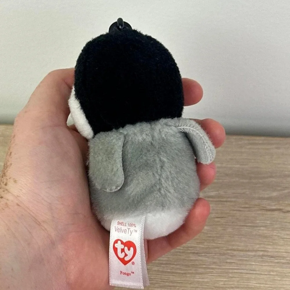 Ty Beanie Boo's penguin plush keychain